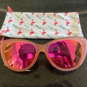 Goodr Sunglasses RETIRED STYLE - Rose Before Brose